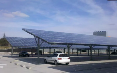 STMicroelectronics inaugura la sua prima tettoia fotovoltaica in Francia